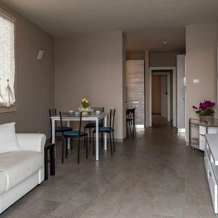 סאלו Casa Mari Fronte Lago מראה חיצוני תמונה
